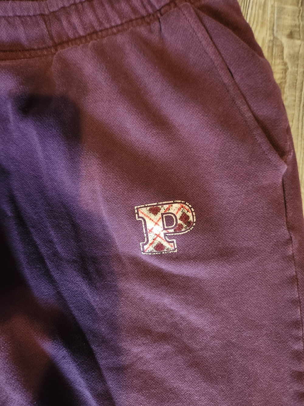 PINK Victoria's Secret Maroon Jogger Sweatpants with Embroidered P - Picture 2 of 3